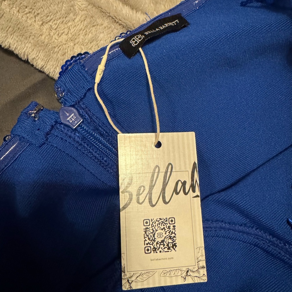 Beautiful blue sequence dress - Picture 4 of 4